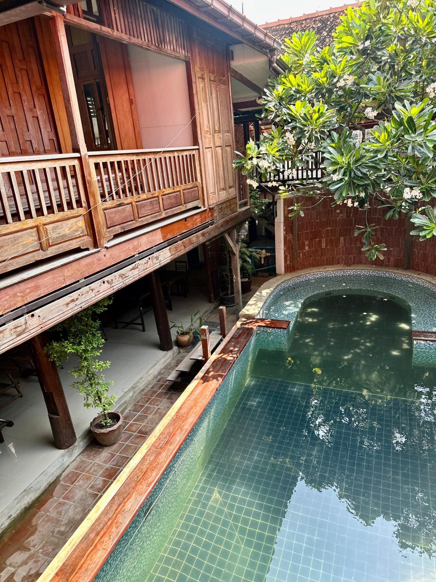 Tony'S Place Ayutthaya Eksteriør bilde